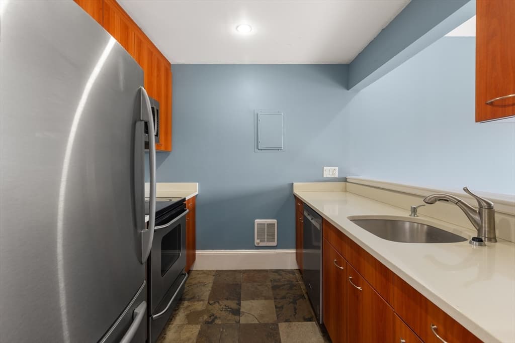 492 Massachusetts Ave # 41, Boston MA 02118 photo 5