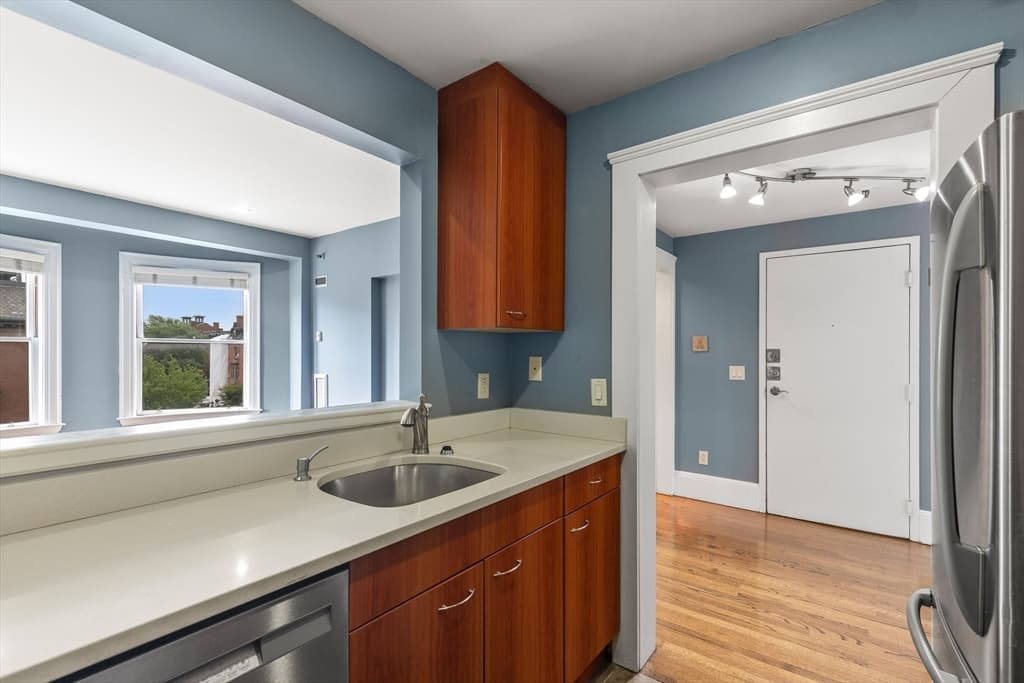 492 Massachusetts Ave # 41, Boston MA 02118 photo 21
