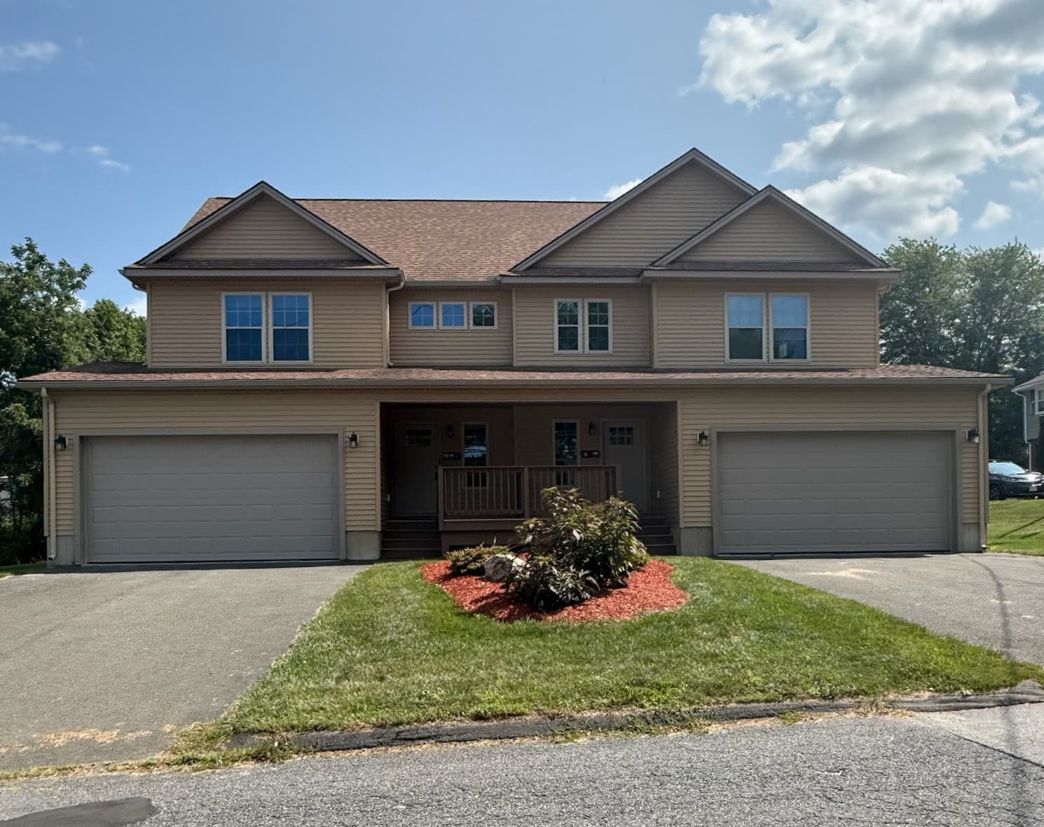 12 Ward Avenue, Easthampton MA 01207