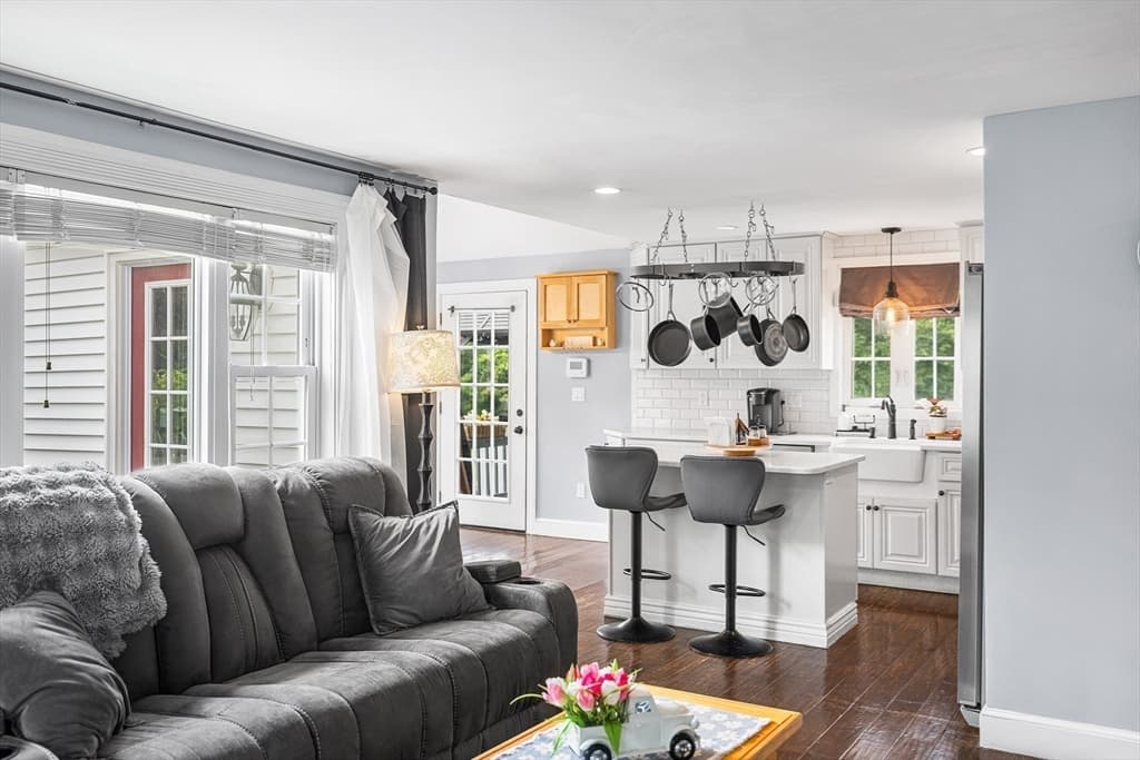 74 North Rd, Chelmsford MA 01824 photo 8