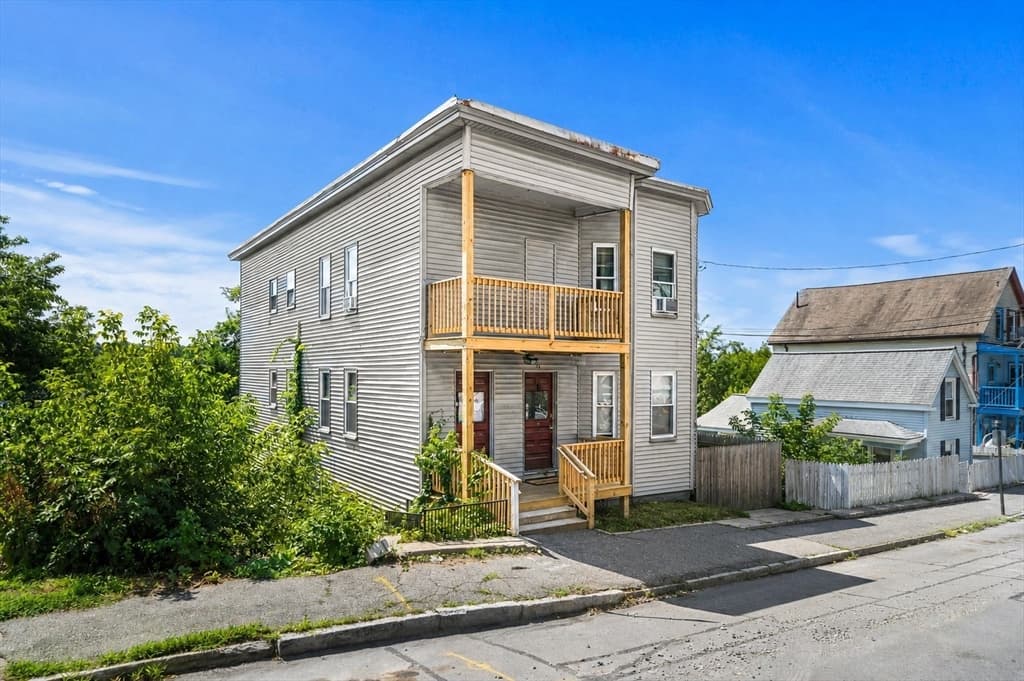 38 Wilson St (38-40), Haverhill MA 01832 photo 2