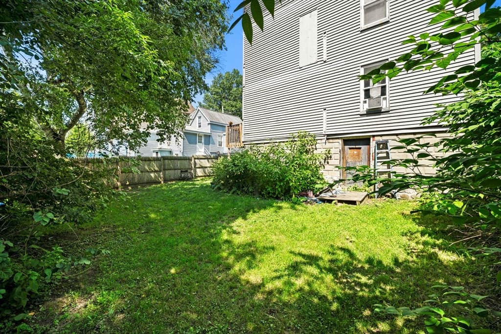 38 Wilson St (38-40), Haverhill MA 01832 photo 6