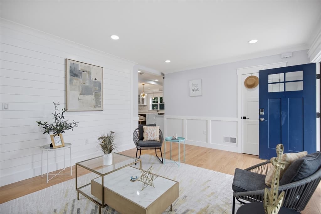 19 Manhattan Ter, Newton MA 02465 photo 6