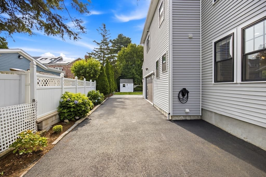 19 Manhattan Ter, Newton MA 02465 photo 36