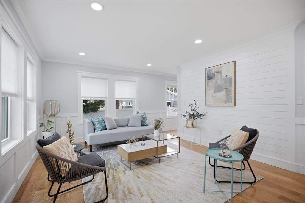 19 Manhattan Ter, Newton MA 02465 photo 5