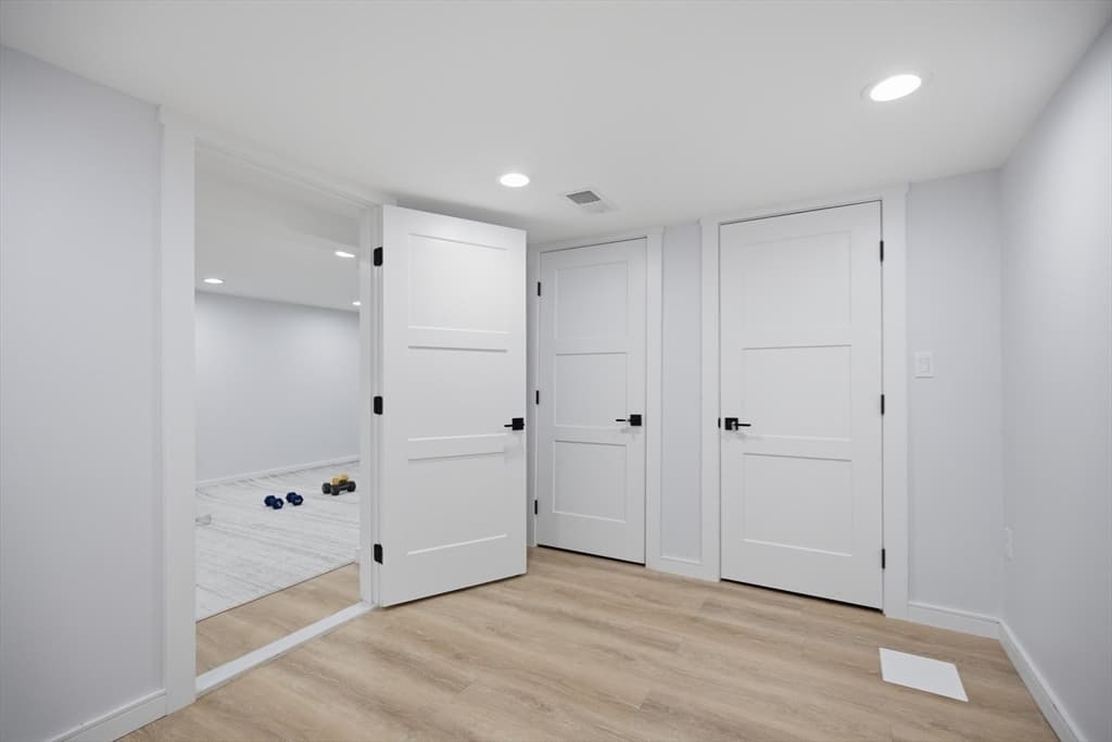 19 Manhattan Ter, Newton MA 02465 photo 33