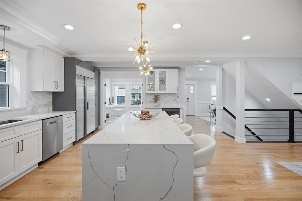 19 Manhattan Ter, Newton MA 02465 photo 11