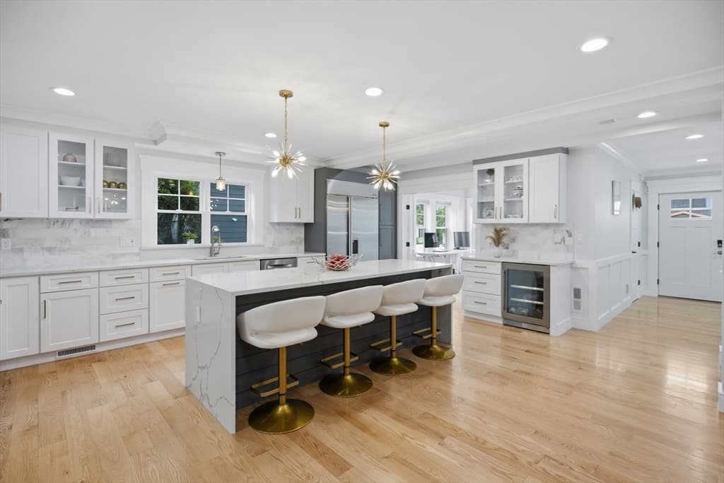 19 Manhattan Ter, Newton MA 02465 photo 8