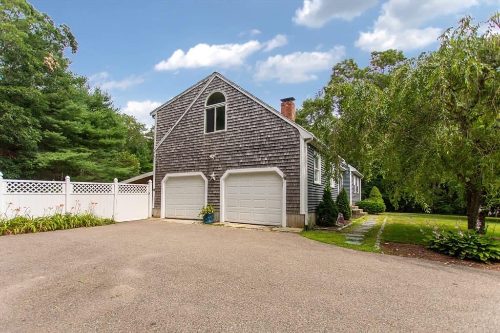 64 Dorothy Dr, Plymouth MA 02360 photo 2