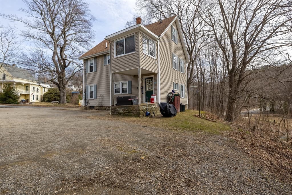 2 Family - 2 Units Up/Down at 56 Ash St, Spencer MA 01562, Spencer, photo 13 of 20