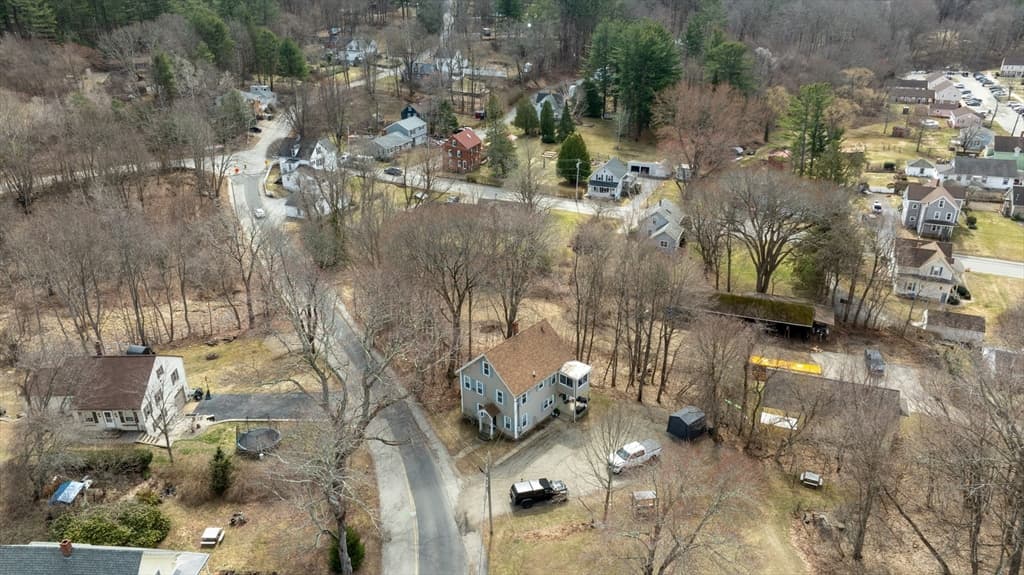 2 Family - 2 Units Up/Down at 56 Ash St, Spencer MA 01562, Spencer, photo 3 of 20