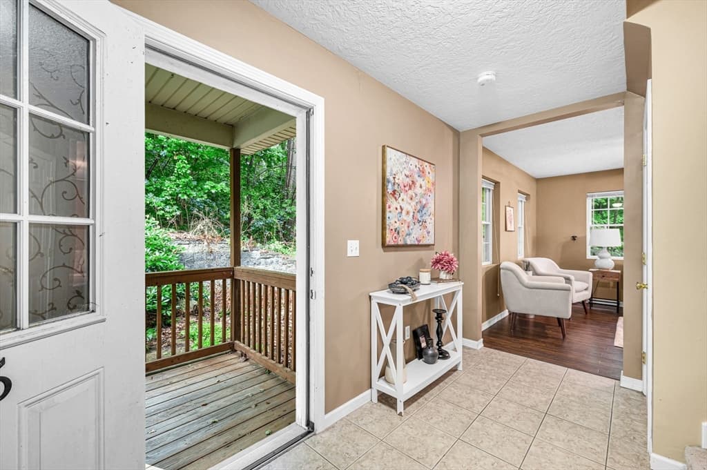 56 Montville St # 56, Chicopee MA 01013 photo 2