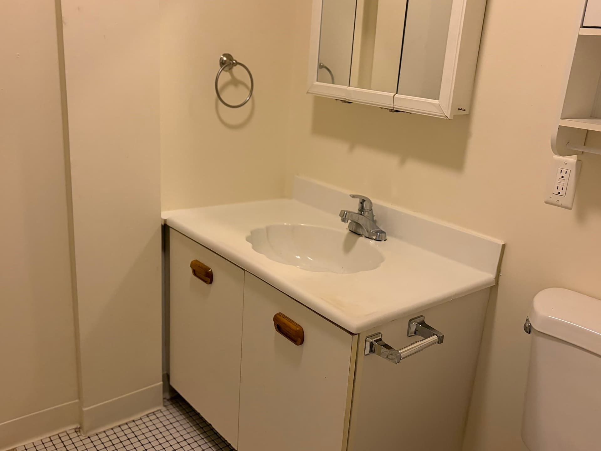 Condominium at 96 Old Colony Avenue # 123, Taunton MA 02718, photo 11 of 12