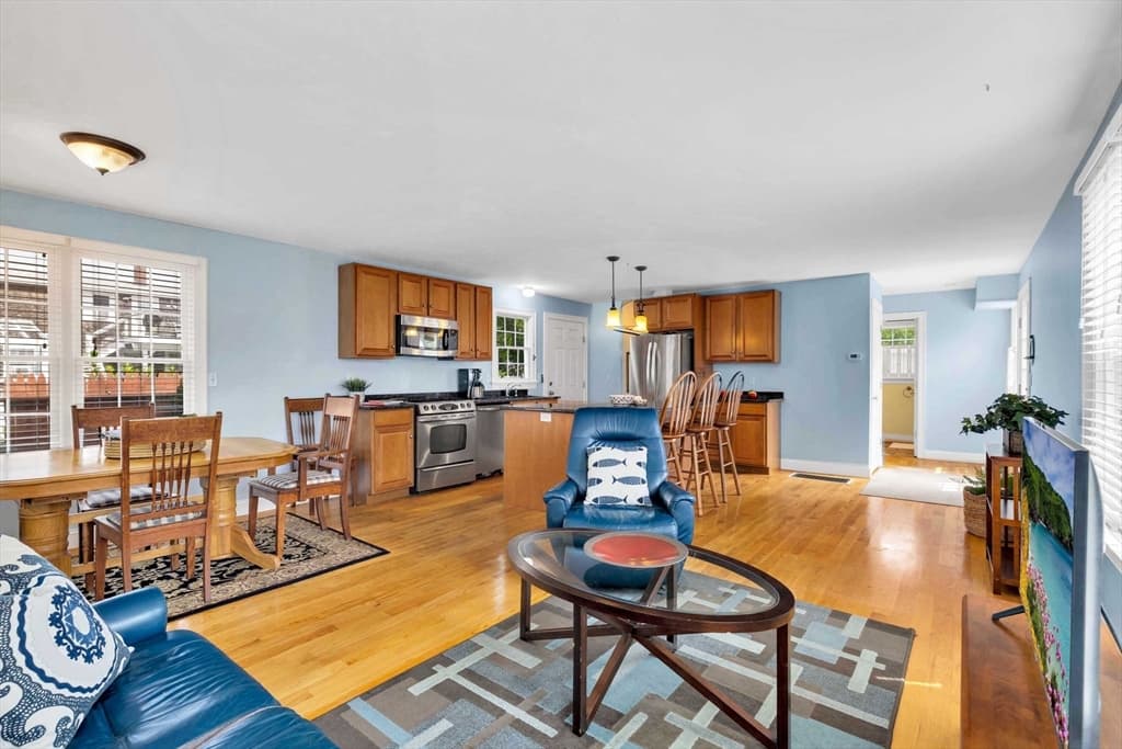 34 Prospect Ave, Bourne MA 02559 photo 8