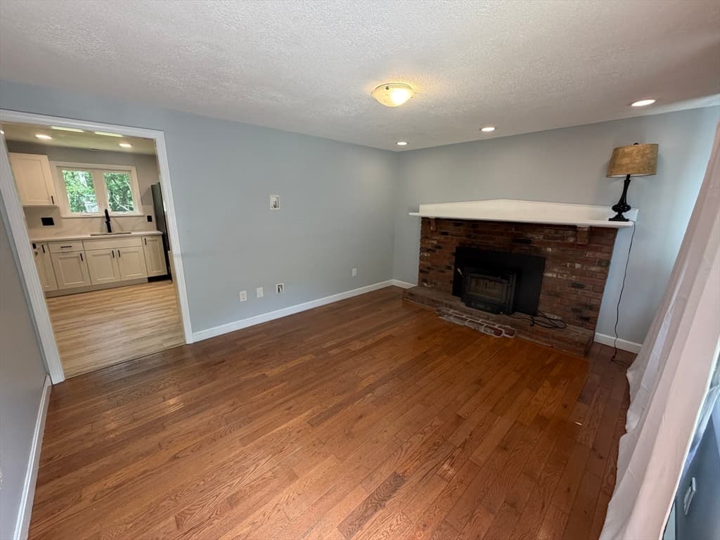 11 C H Clark Dr, Freetown MA 02702 photo 2