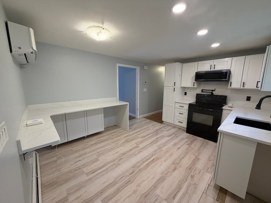 11 C H Clark Dr, Freetown MA 02702 photo 4