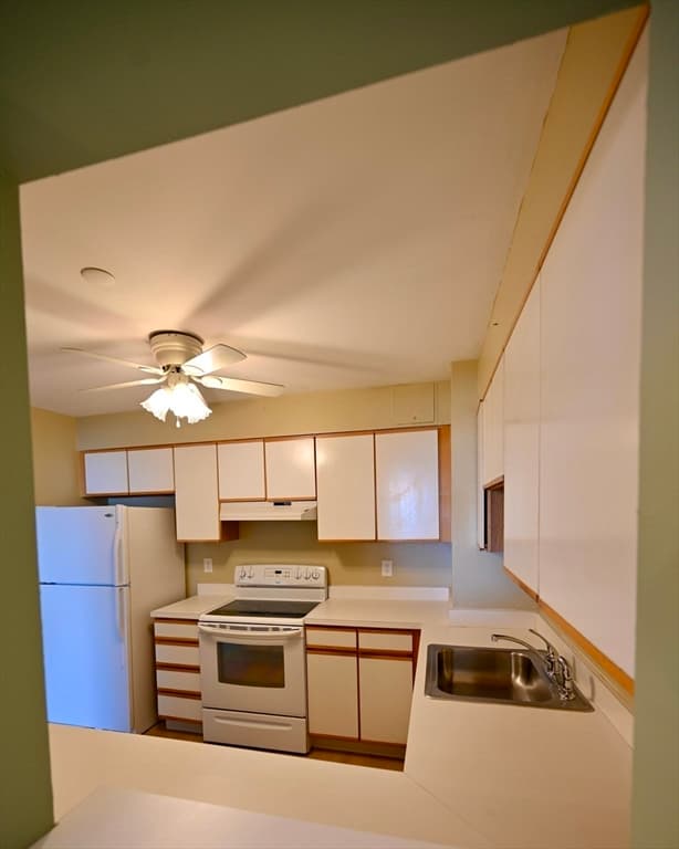 30 Chelsea St # 804, Everett MA 02149 photo 14
