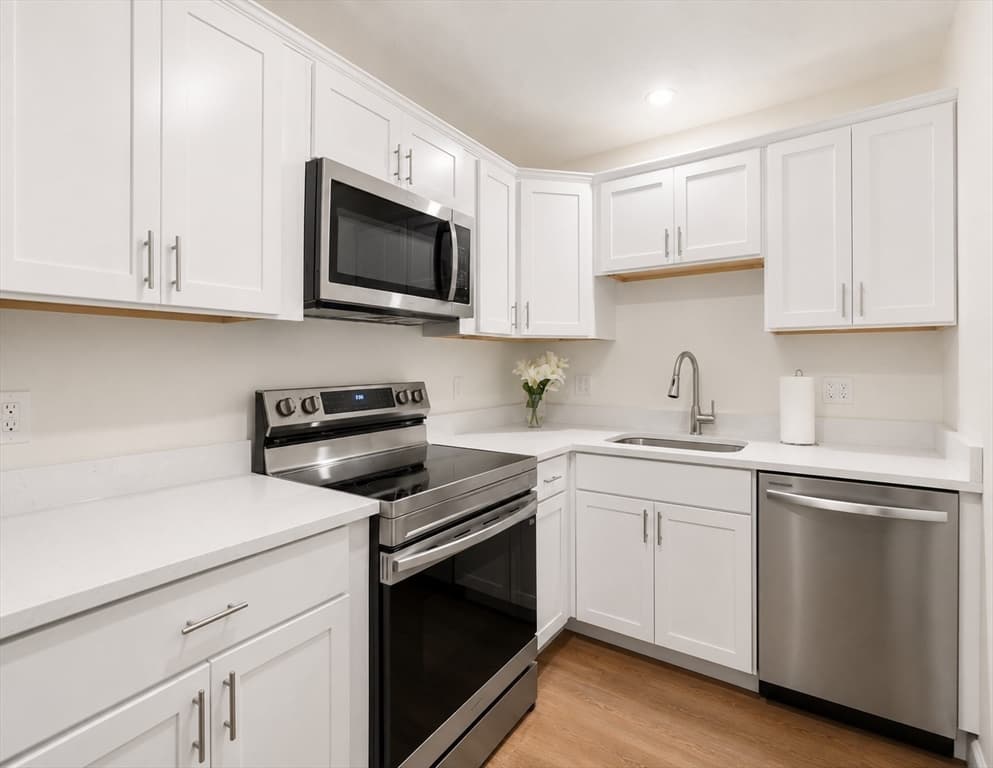 159 Bittersweet Ln # 123, Randolph MA 02368 photo 2