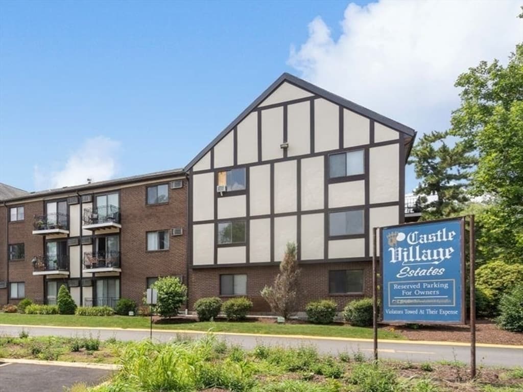 159 Bittersweet Ln # 123, Randolph MA 02368