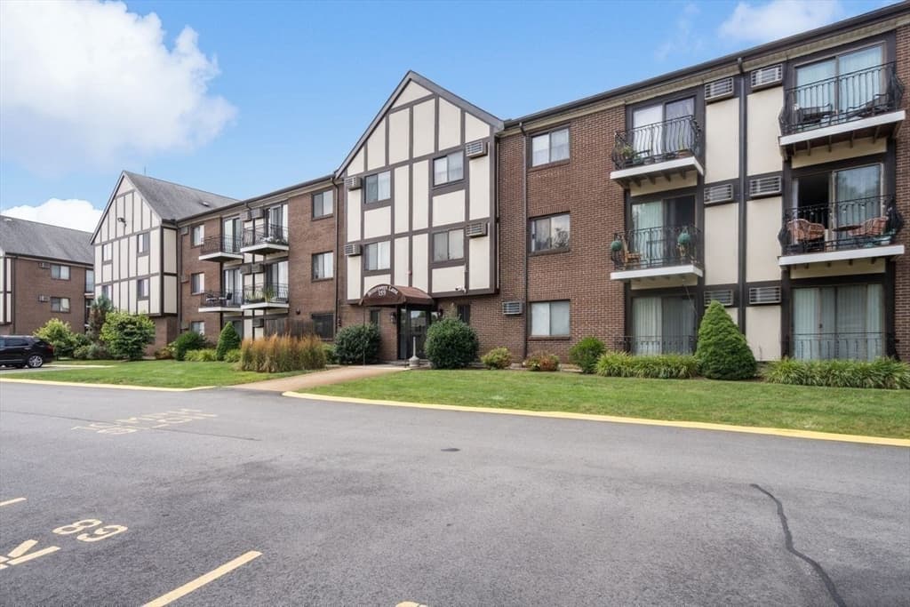 159 Bittersweet Ln # 123, Randolph MA 02368 photo 18