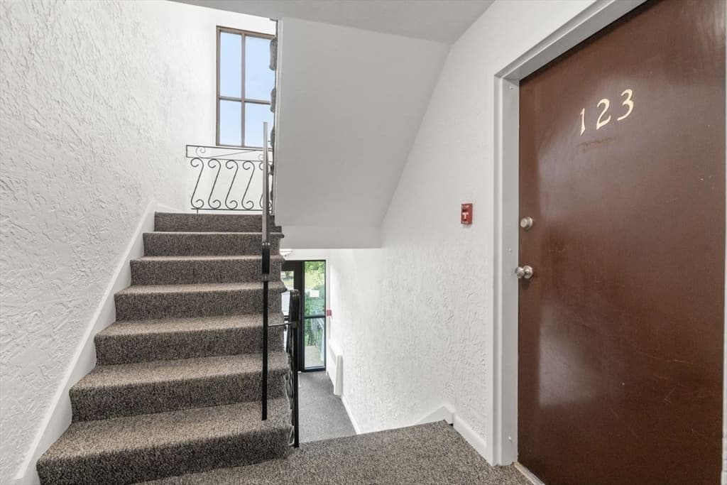 159 Bittersweet Ln # 123, Randolph MA 02368 photo 4