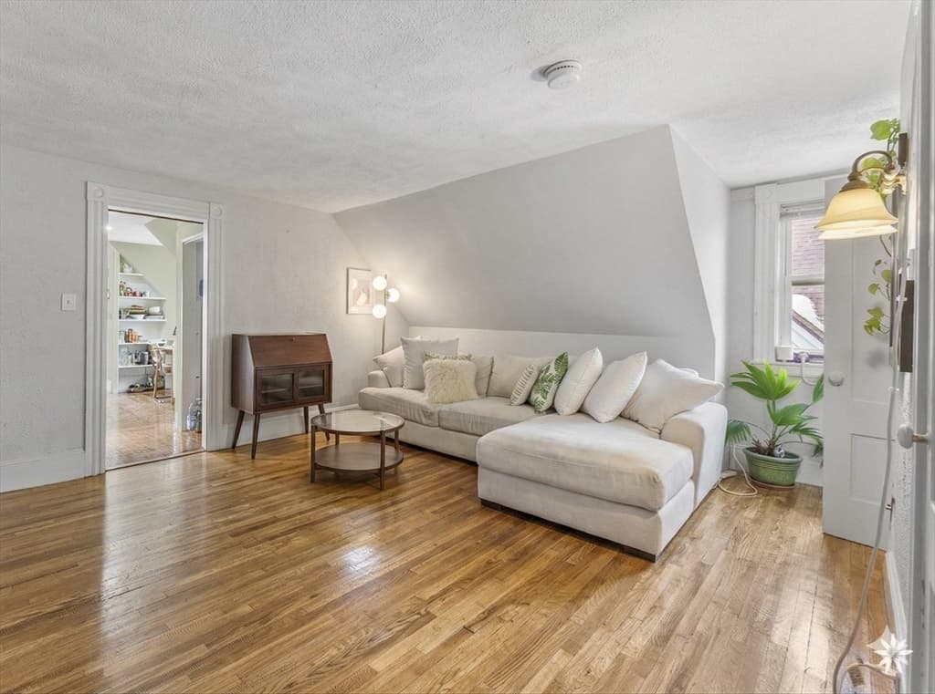 9 Dartmouth St, Somerville MA 02145 photo 16