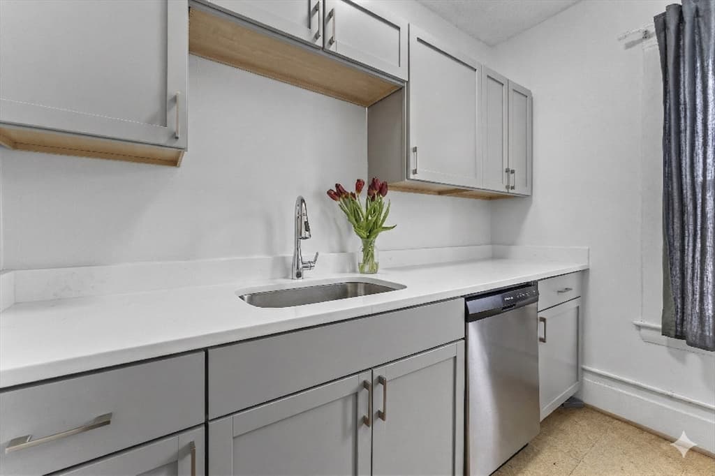 9 Dartmouth St, Somerville MA 02145 photo 15