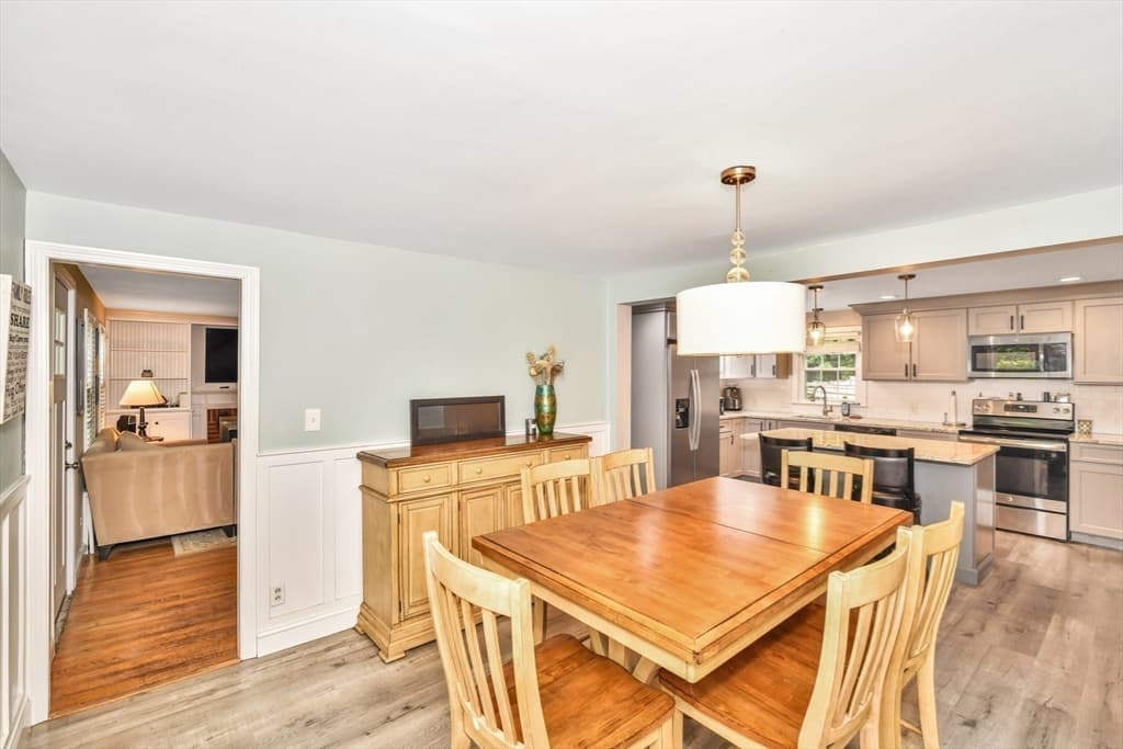 18 Louise Street, Canton MA 02021 photo 12