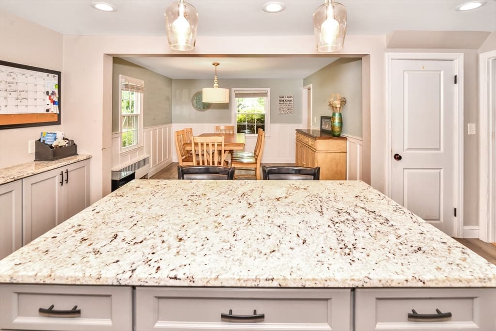 18 Louise Street, Canton MA 02021 photo 9