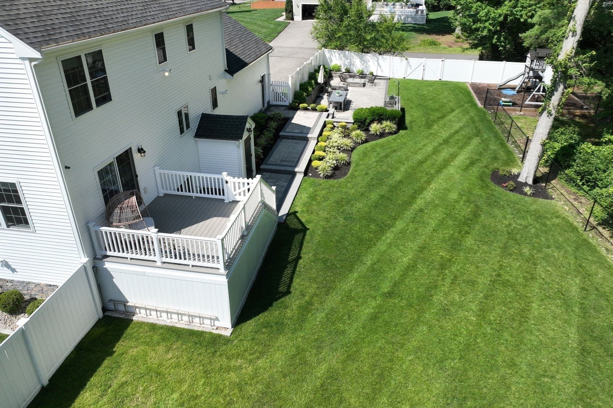 Single Family Residence at 102 West Pond Street, East Bridgewater MA 02333, East Bridgewater, photo 5 of 42