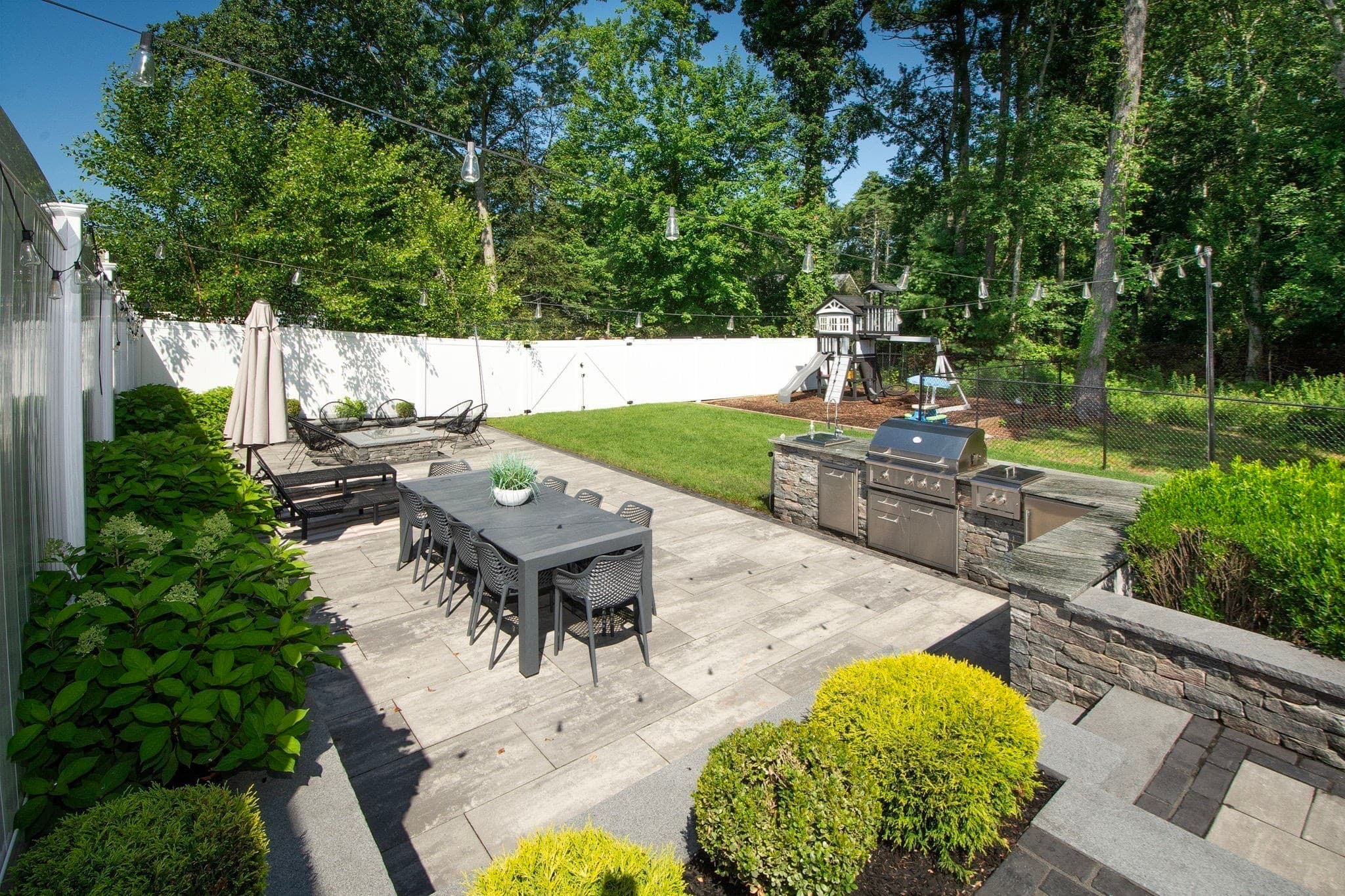 Single Family Residence at 102 West Pond Street, East Bridgewater MA 02333, East Bridgewater, photo 9 of 42
