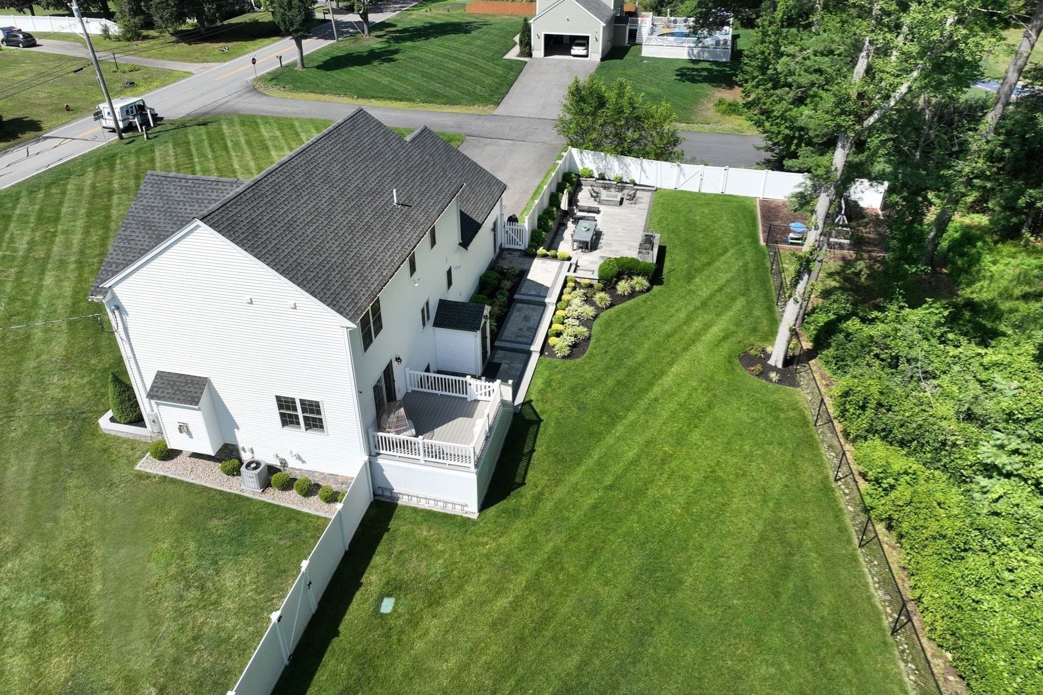 Single Family Residence at 102 West Pond Street, East Bridgewater MA 02333, East Bridgewater, photo 4 of 42