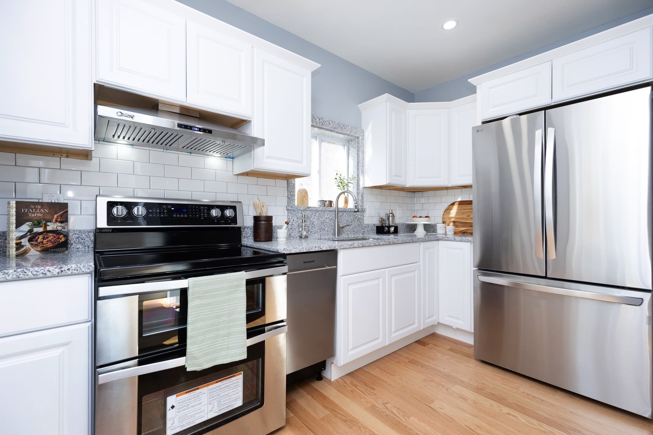 Single Family Residence at 17 Scott St., New Bedford MA 02744, photo 7 of 26