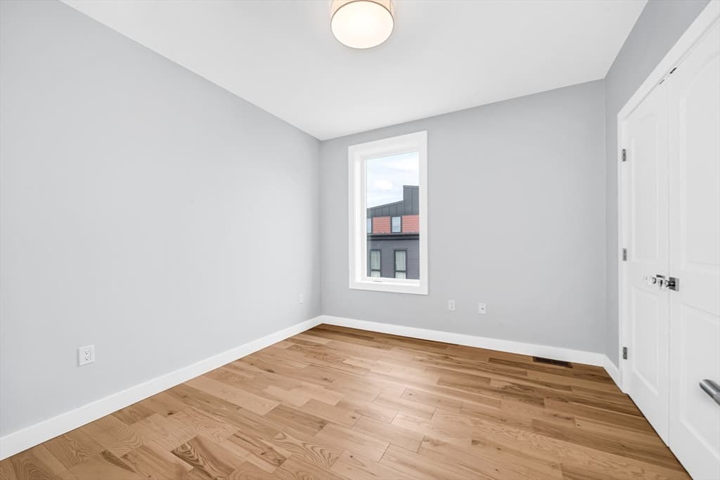 181 Maverick PH, Boston MA 02128 photo 8