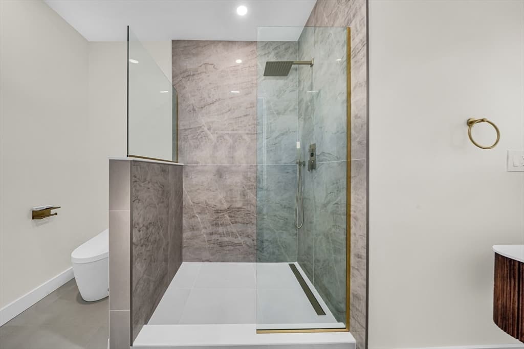 181 Maverick Street # 1, Boston MA 02128 photo 19