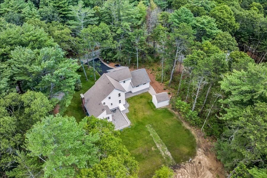 3 Viber Ln # 1, Falmouth MA 02536