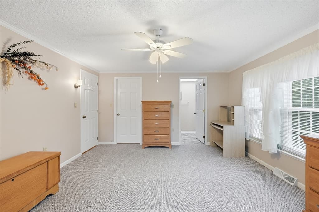 47 Washington St # 44, Auburn MA 01501 photo 14