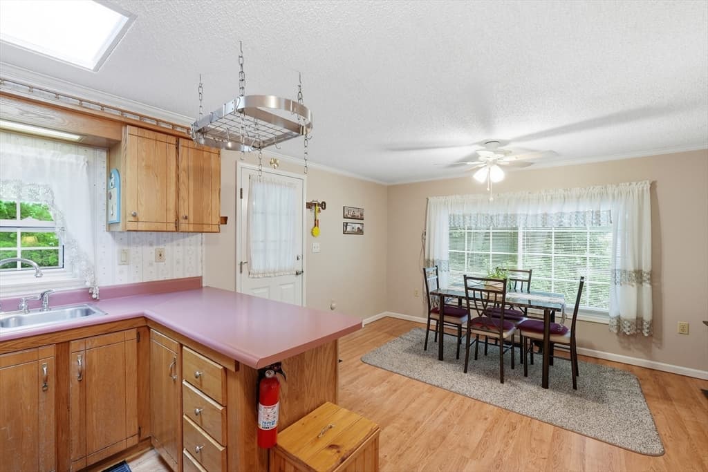 47 Washington St # 44, Auburn MA 01501 photo 11