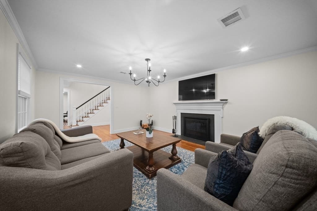 10 Juniper Hill Road, Waltham MA 02452 photo 5