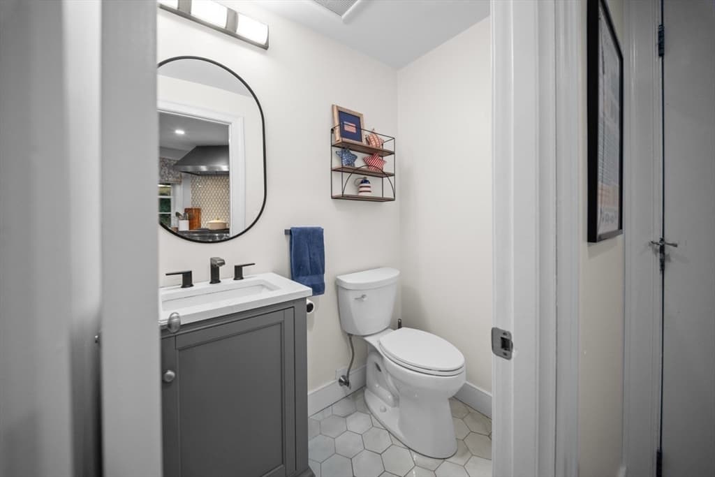 10 Juniper Hill Road, Waltham MA 02452 photo 10