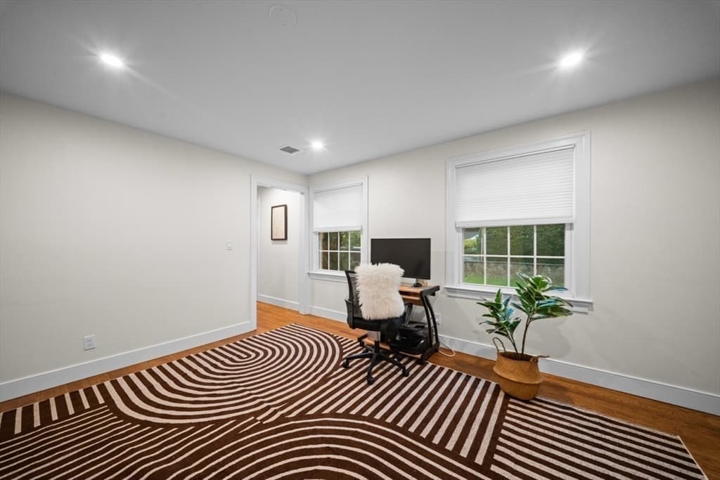 10 Juniper Hill Road, Waltham MA 02452 photo 14