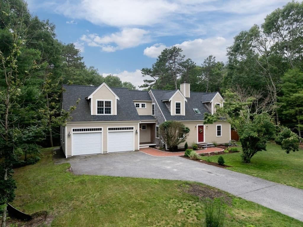 185 Bournehurst Drive, Plymouth MA 02360