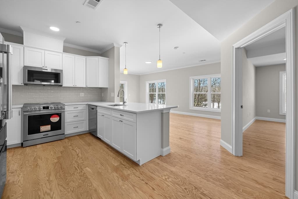 485 Blue Hills Parkway # 42, Milton MA 02186 photo 11
