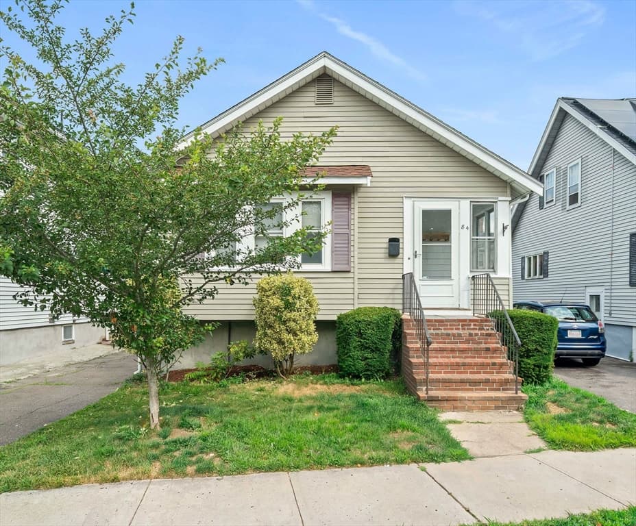 84 Alstead Street, Quincy MA 02171 photo 2