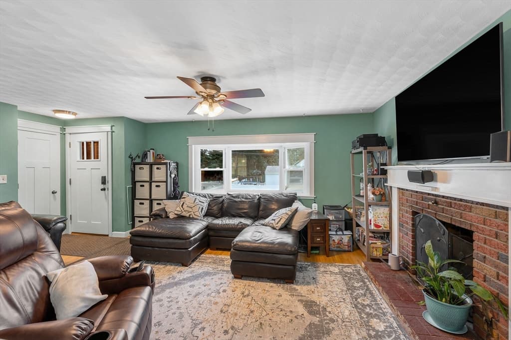 77 Valley Road, Dracut MA 01826 photo 8