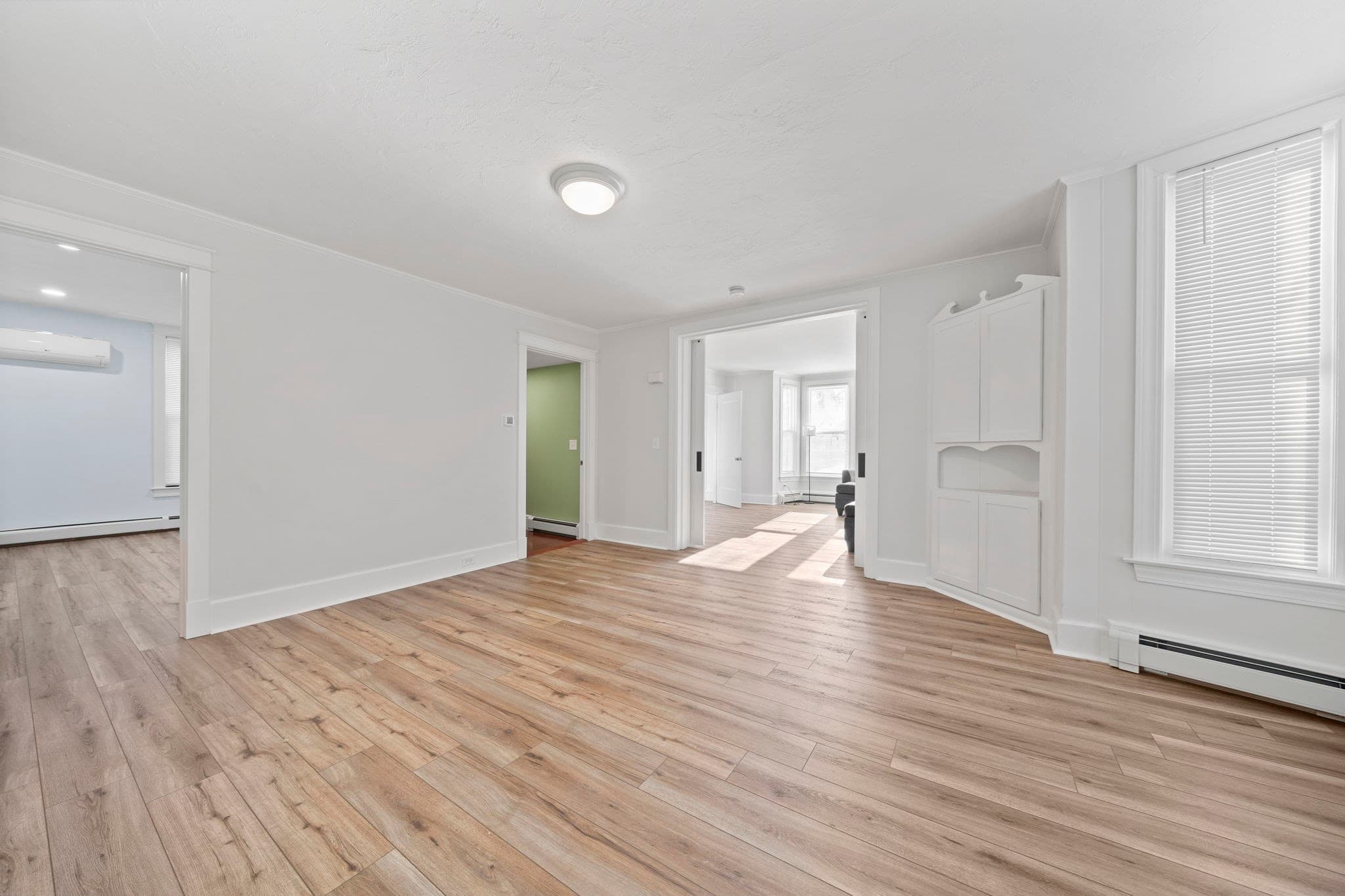 4 Family at 218 South Ave, Whitman MA 02382, photo 18 of 40