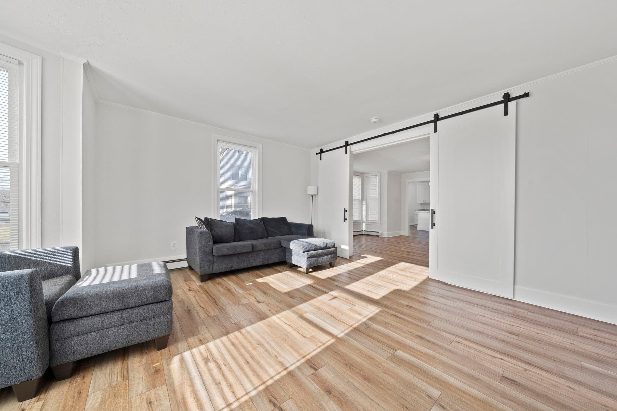 4 Family at 218 South Ave, Whitman MA 02382, photo 11 of 40