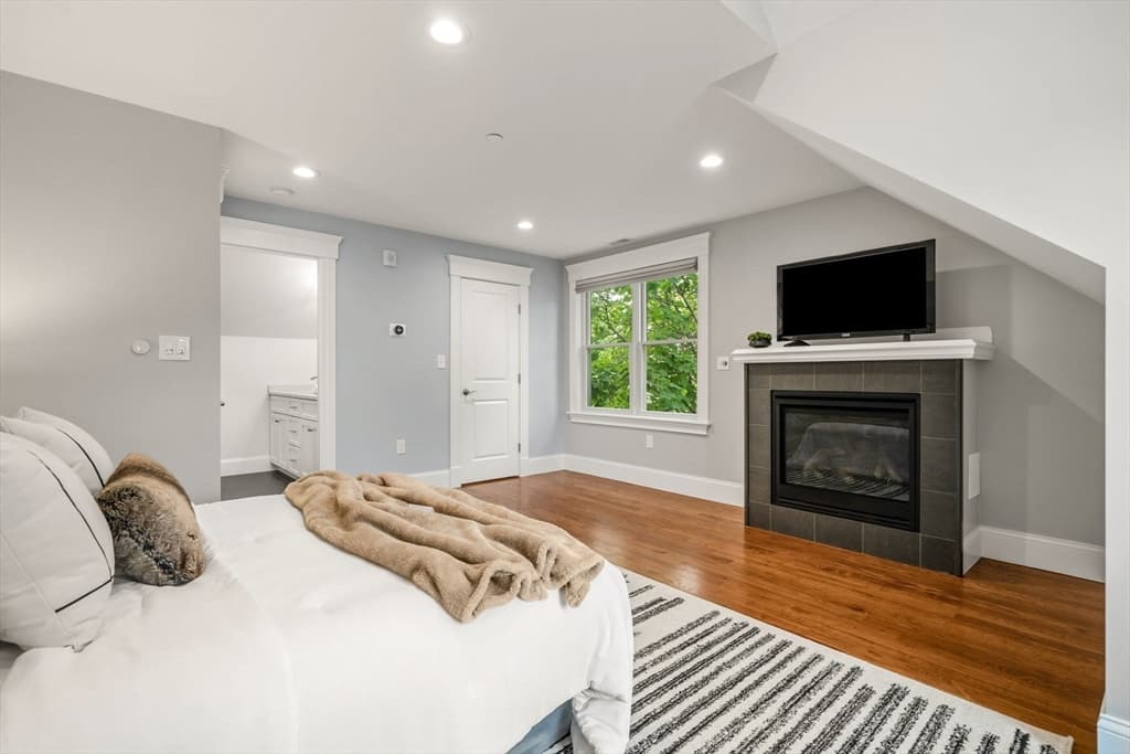 14 Pearl # B, Somerville MA 02145 photo 10