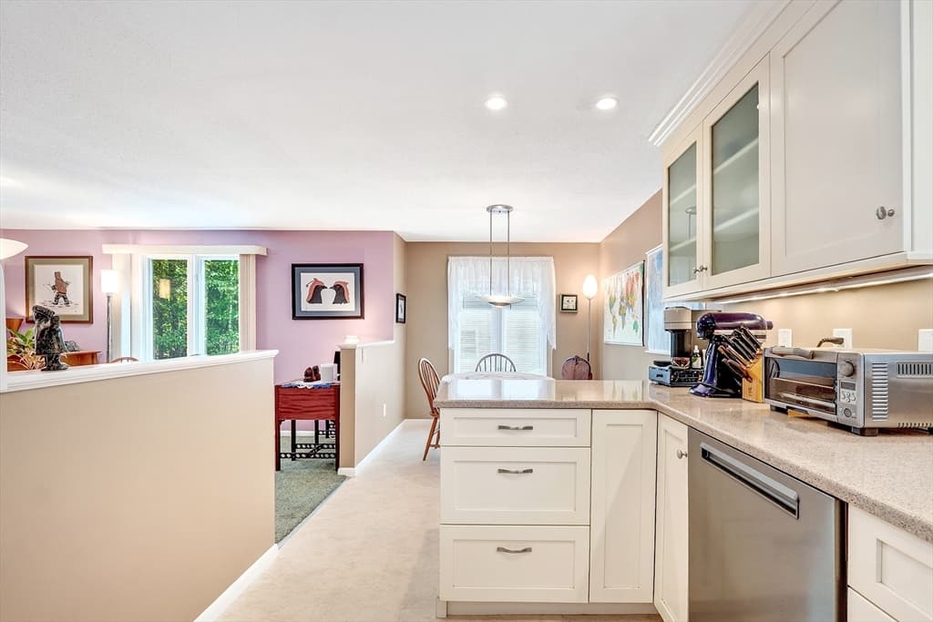 8 Pilgrim Drive # A, Westford MA 01886 photo 11