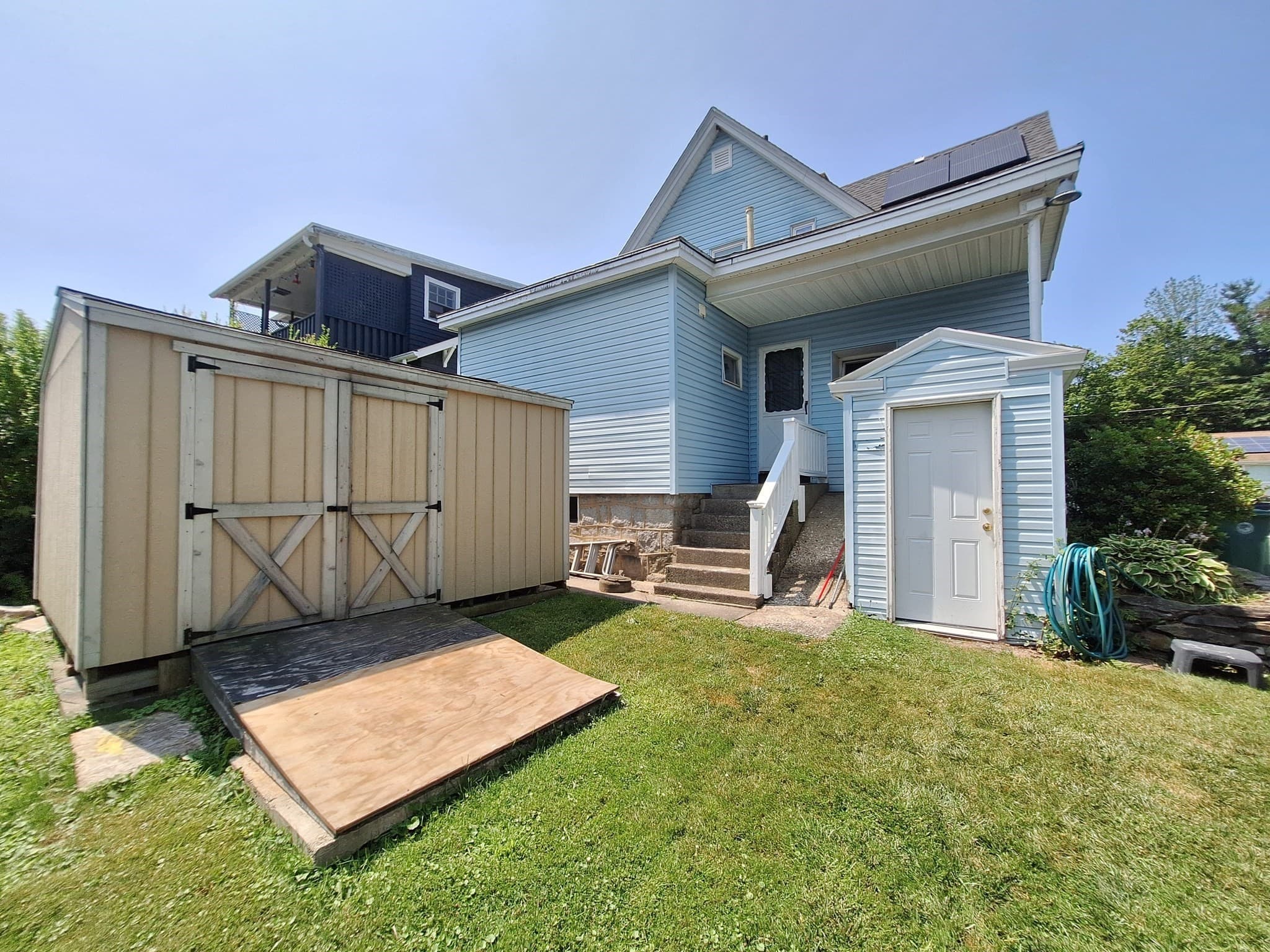 Single Family Residence at 407 Clarendon St, Fitchburg MA 01420, Fitchburg, photo 8 of 28